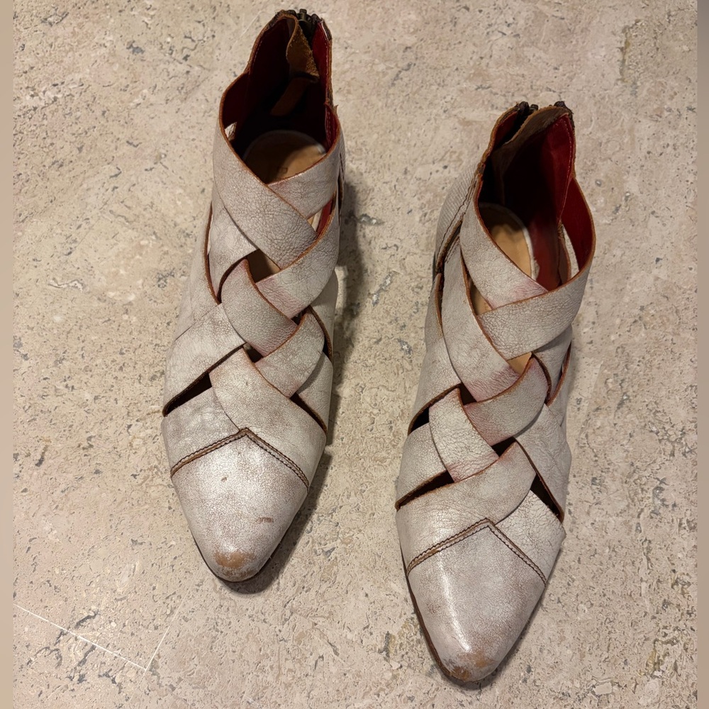 Bed Stu White Braided Leather Pointed Toe Sandals